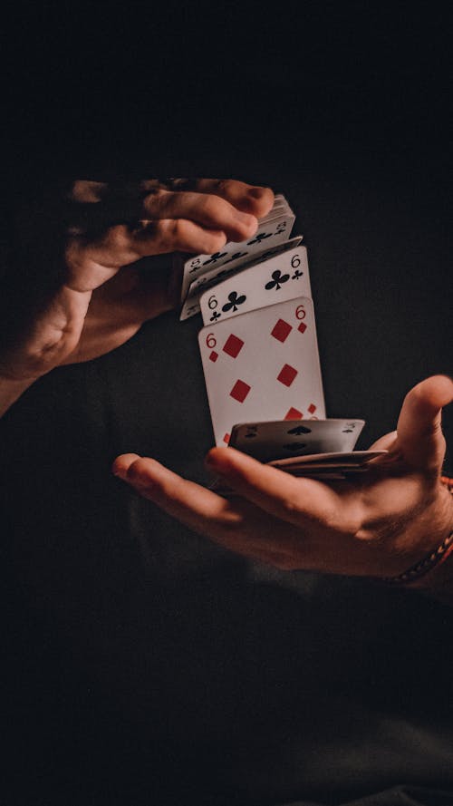 Unibet Kolikkopelit: Laaja Valikoima Ja Kasinon Suosituimmat Slotit