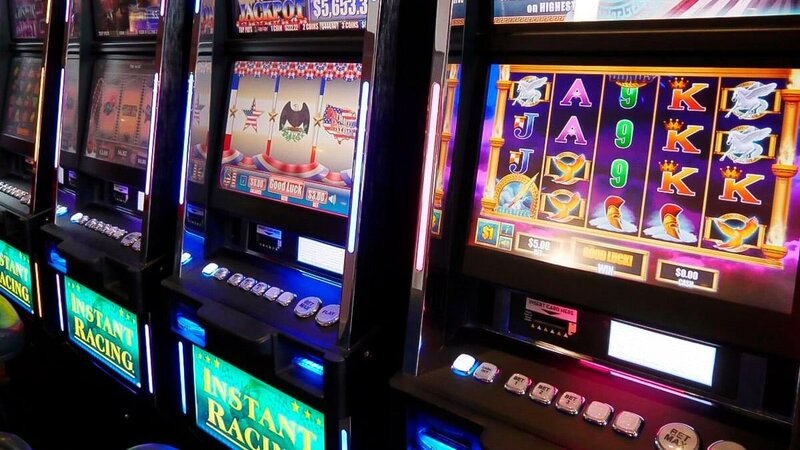 futuristic-slot-game-visuals