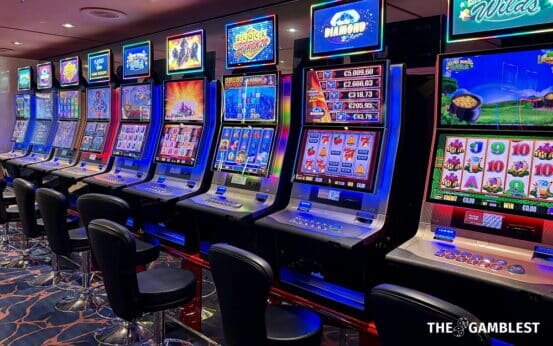 slot machines on screen