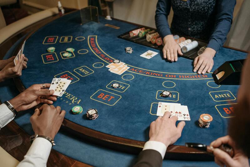 pexels-casino-1209294